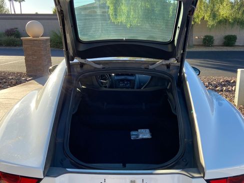 Used 2018 Jaguar F-TYPE R-Dynamic image 5