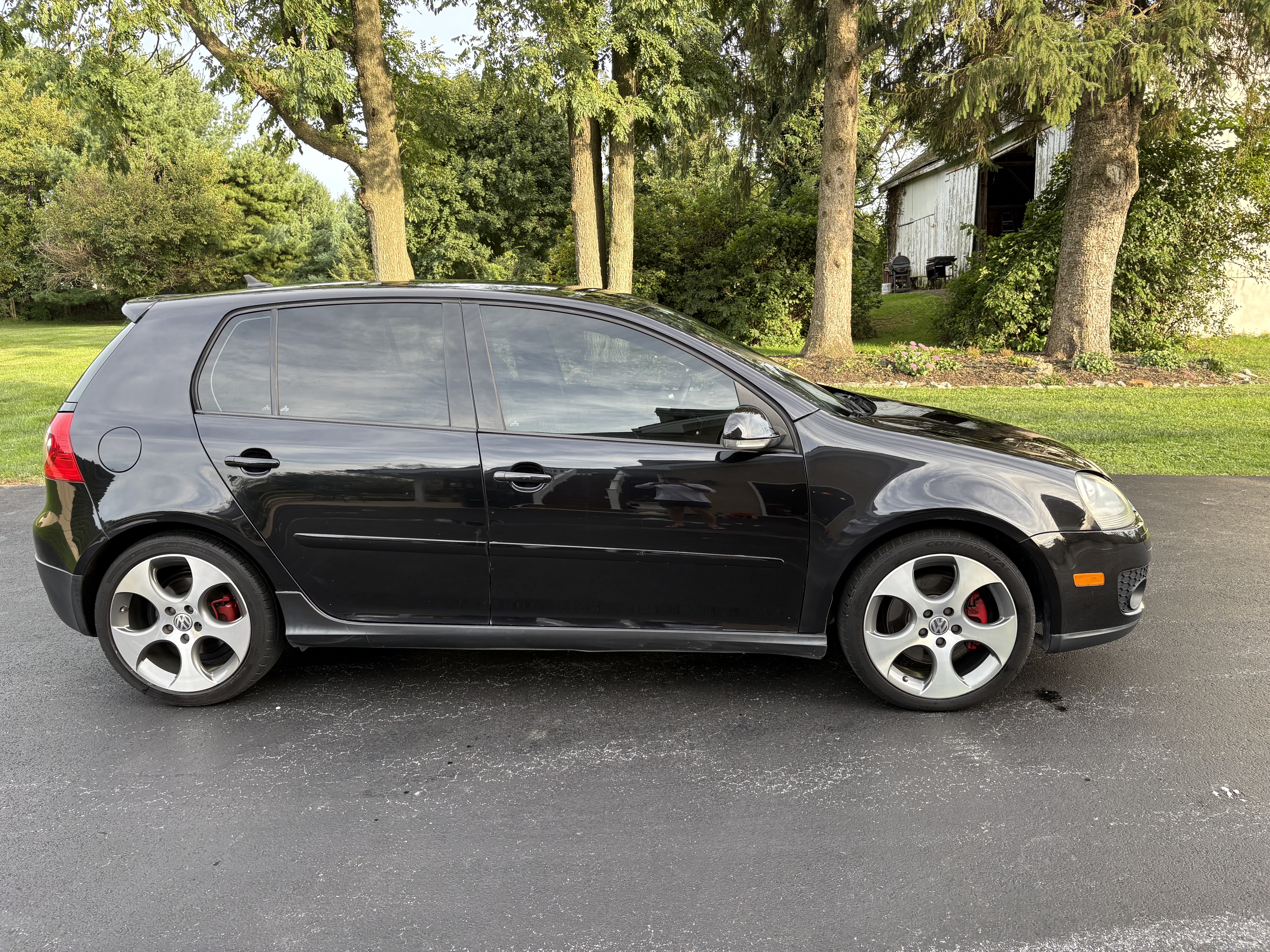 Used 2007 Volkswagen GTI 4-Door FWD image 4
