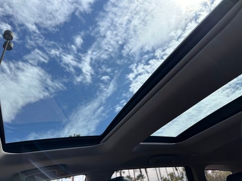Used 2012 Nissan Murano LE FWD image 12