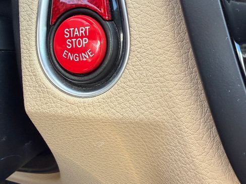 Used 2015 BMW 435i xDrive Convertible image 18