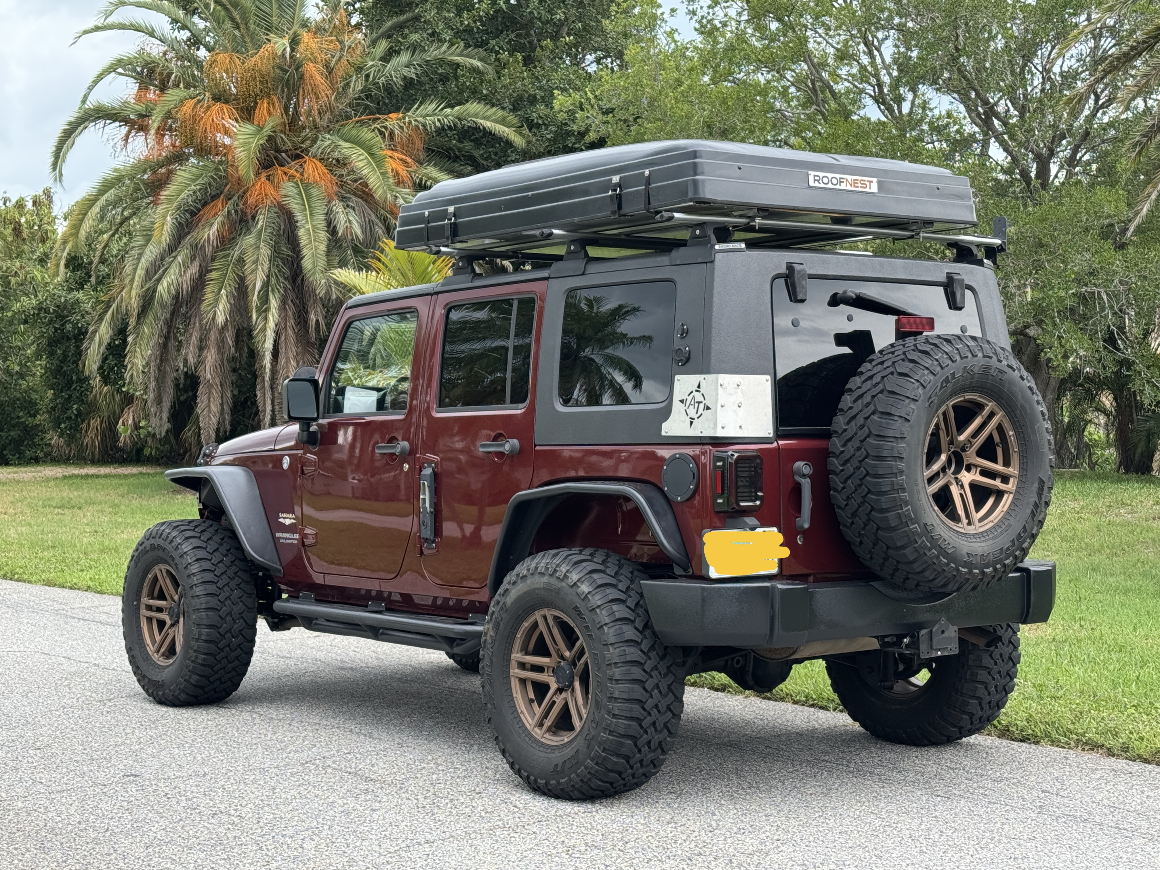 Used 2007 Jeep Wrangler Unlimited Sahara w/ Trailer Tow Group AWD/4WD image 4