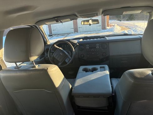 Used 2013 Ford F250 XL w/ PWR Equipment Group image 11