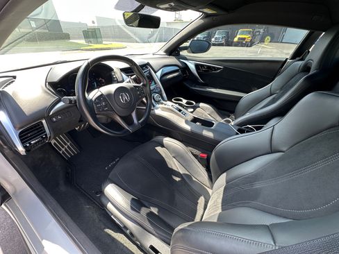 Used 2020 Acura NSX image 19