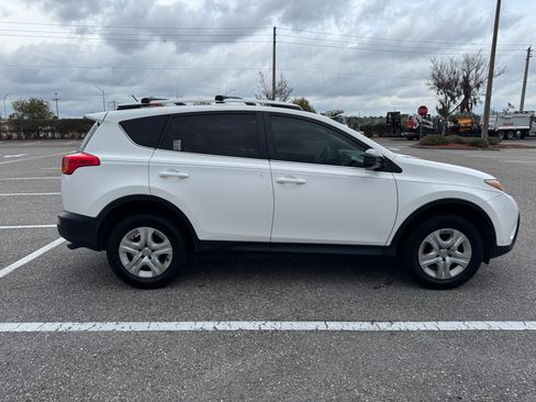 Used 2015 Toyota RAV4 LE image 5