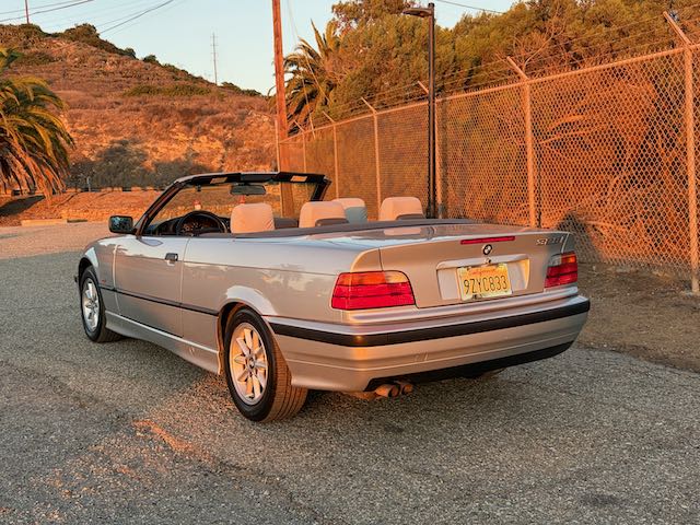 Used 1999 BMW 328i Convertible RWD image 9