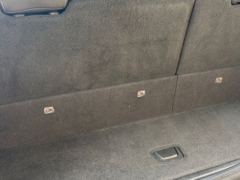 Used 2015 GMC Yukon SLT w/ Open Road Package image 10