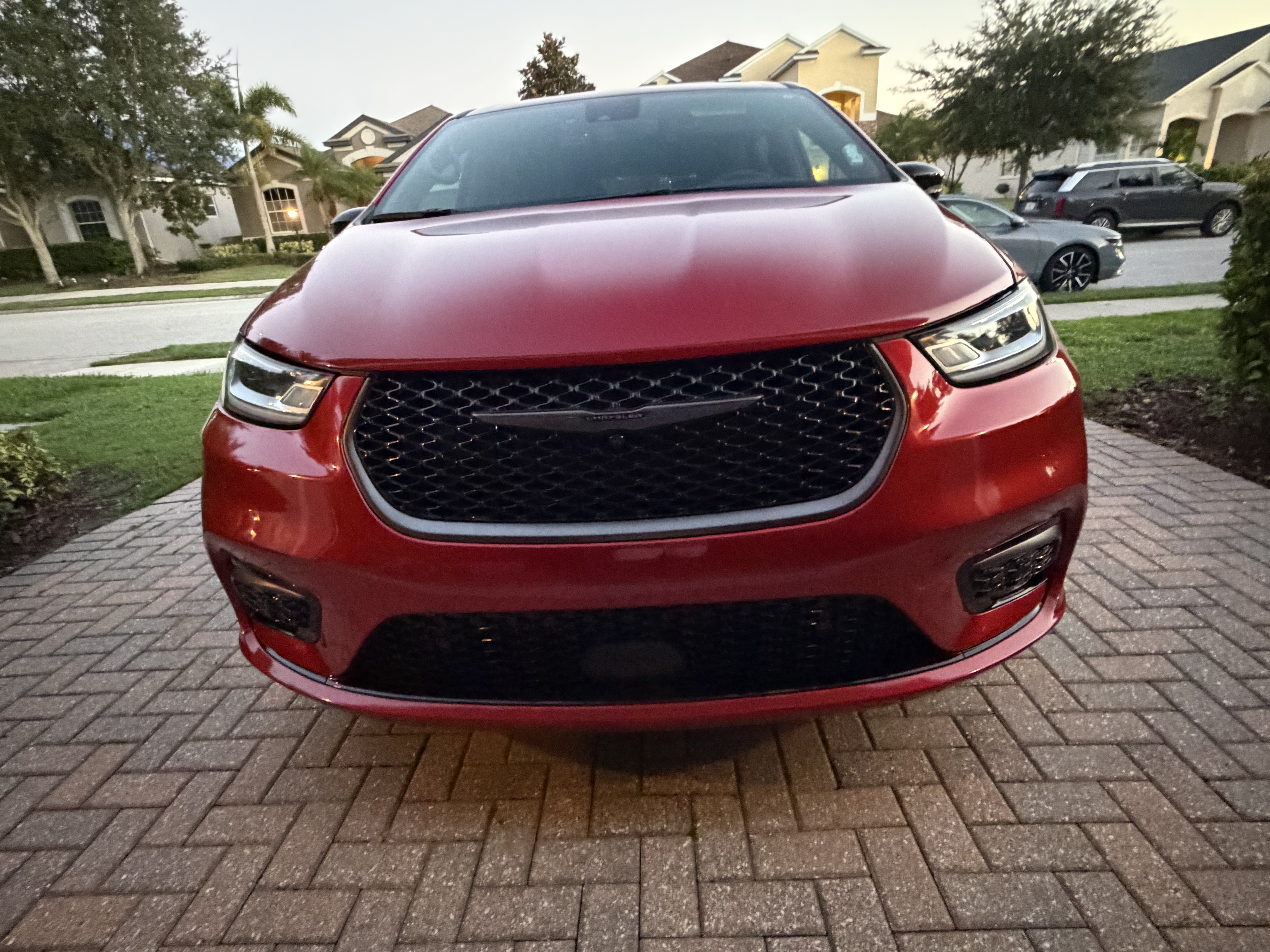 Used 2026 Chrysler Pacifica Select FWD image 8
