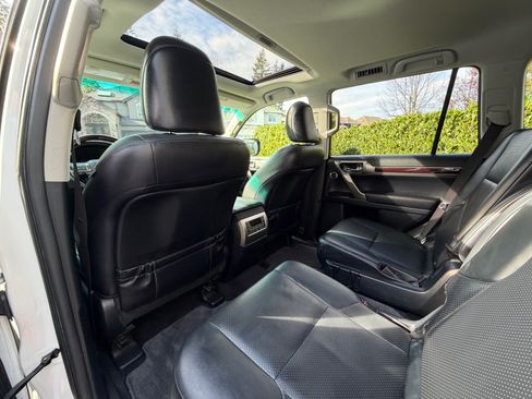 Used 2017 Lexus GX 460 Luxury image 15