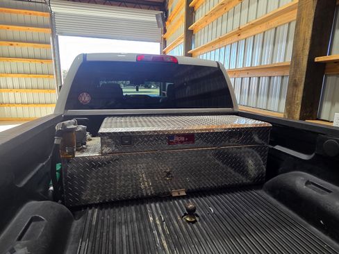 Used 2017 Chevrolet Silverado 2500 LT w/ LT Fleet Convenience Package image 5