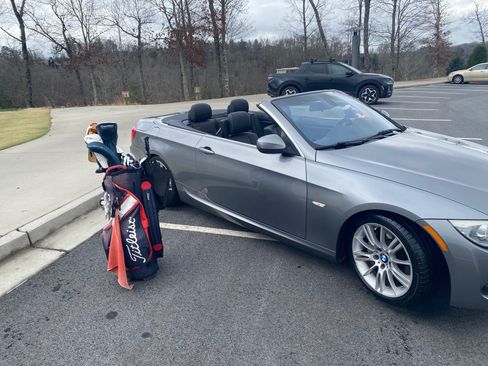 Used 2011 BMW 335i Convertible image 4