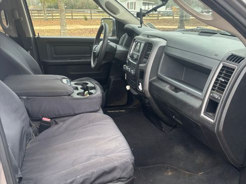 Used 2019 RAM 1500 Tradesman w/ Chrome Plus Package image 5