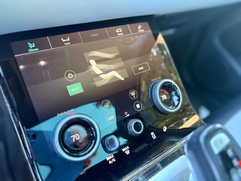 Used 2020 Land Rover Range Rover Evoque First Edition image 20