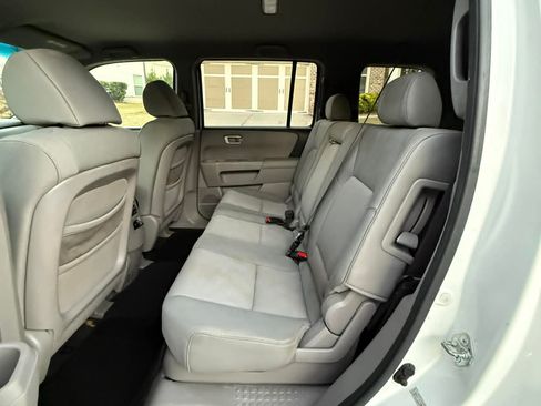 Used 2011 Honda Pilot LX image 6