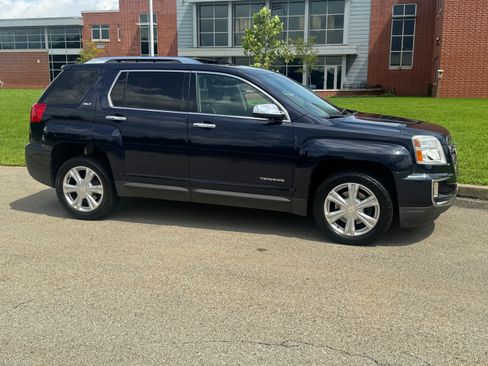 Used 2017 GMC Terrain SLT w/ Open Road Package AWD/4WD image 25