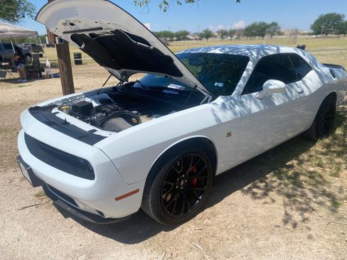 Used 2019 Dodge Challenger R/T Scat Pack w/ Dynamics Package RWD image 5
