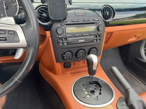 Used 2007 MAZDA MX-5 Miata Grand Touring w/ Premium Pkg RWD image 15