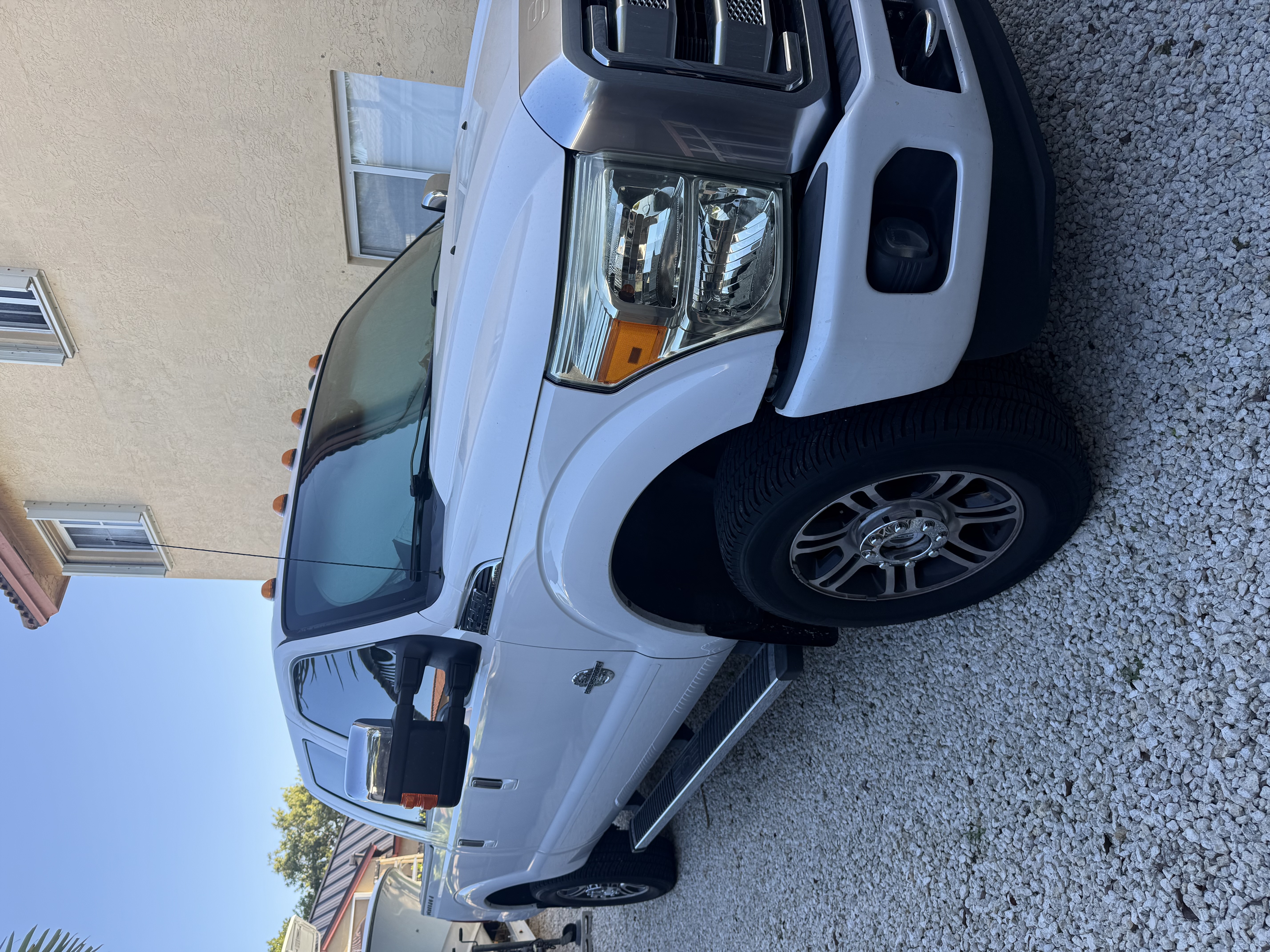 Used 2016 Ford F350 Platinum w/ FX4 Off-Road Package AWD/4WD image 1