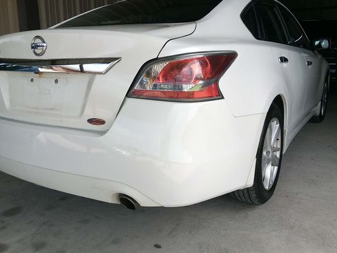 Used 2014 Nissan Altima 2.5 SV FWD image 12