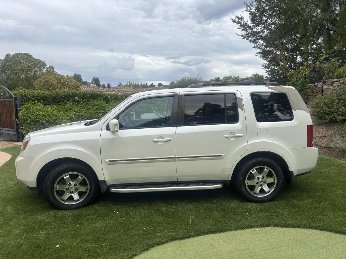 Used 2011 Honda Pilot Touring image 4
