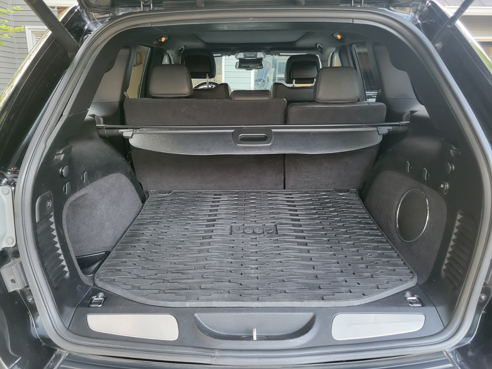 Used 2014 Jeep Grand Cherokee Summit AWD/4WD image 6