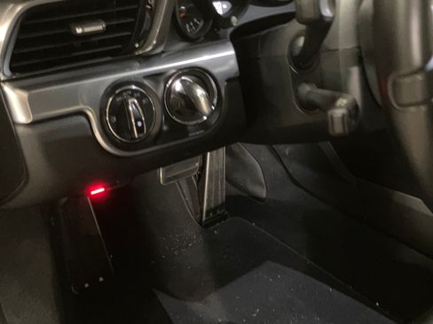 Used 2015 Porsche 911 Carrera S image 17