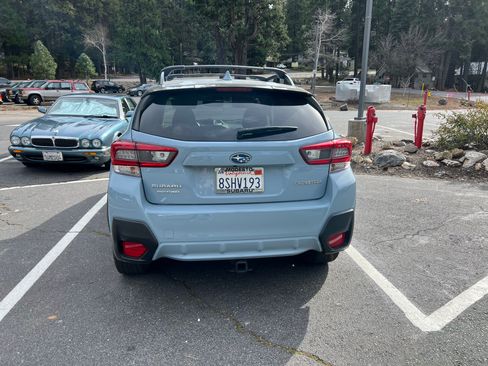 Used 2020 Subaru Crosstrek 2.0i Premium image 2