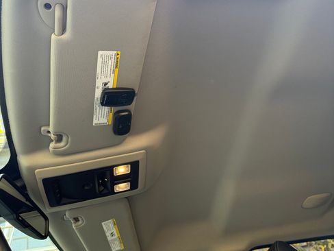 Used 2015 RAM 1500 Laramie w/ Convenience Group image 6