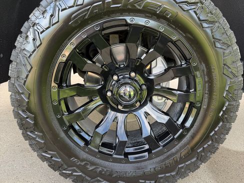 Used 2019 Chevrolet Silverado 1500 LT Trail Boss AWD/4WD image 14