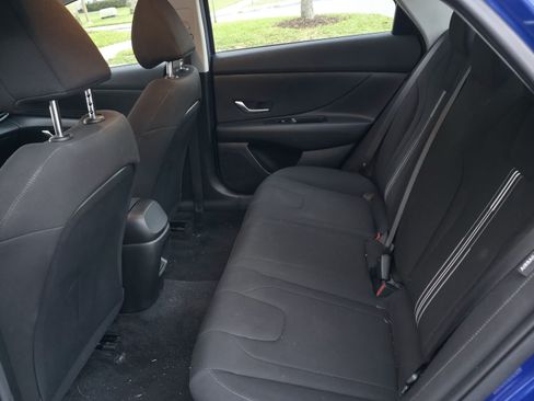 Used 2024 Hyundai Elantra SEL image 9