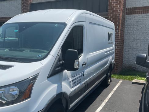 Used 2021 Ford Transit 250 Medium Roof RWD image 1