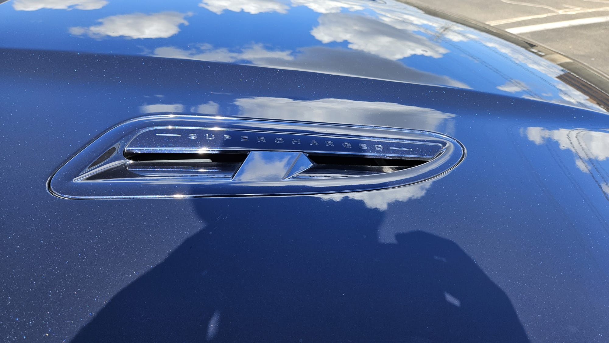 Used 2014 Jaguar XJ R RWD image 11