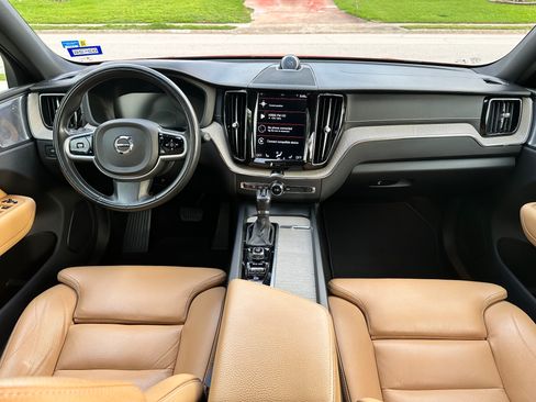 Used 2018 Volvo XC60 T6 Inscription w/ Convenience Package AWD/4WD image 23