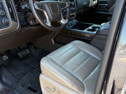 Used 2015 GMC Sierra 3500 Denali w/ Duramax Plus Package AWD/4WD image 17