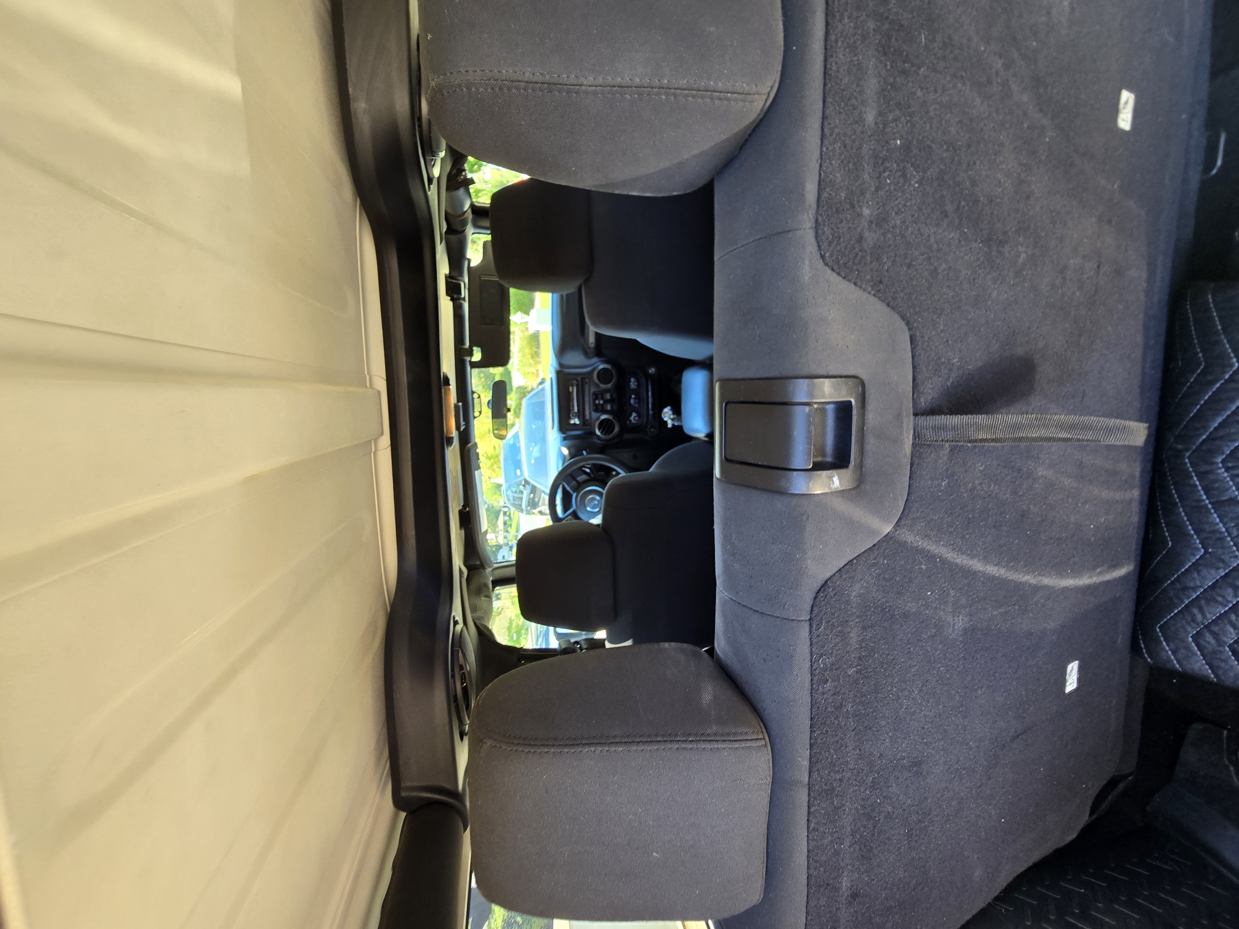 Used 2012 Jeep Wrangler Sport AWD/4WD image 15