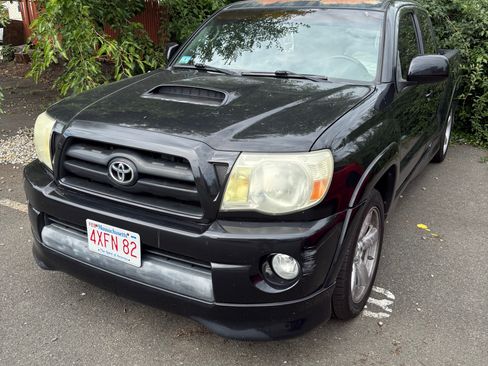 Used 2007 Toyota Tacoma X-Runner RWD image 2