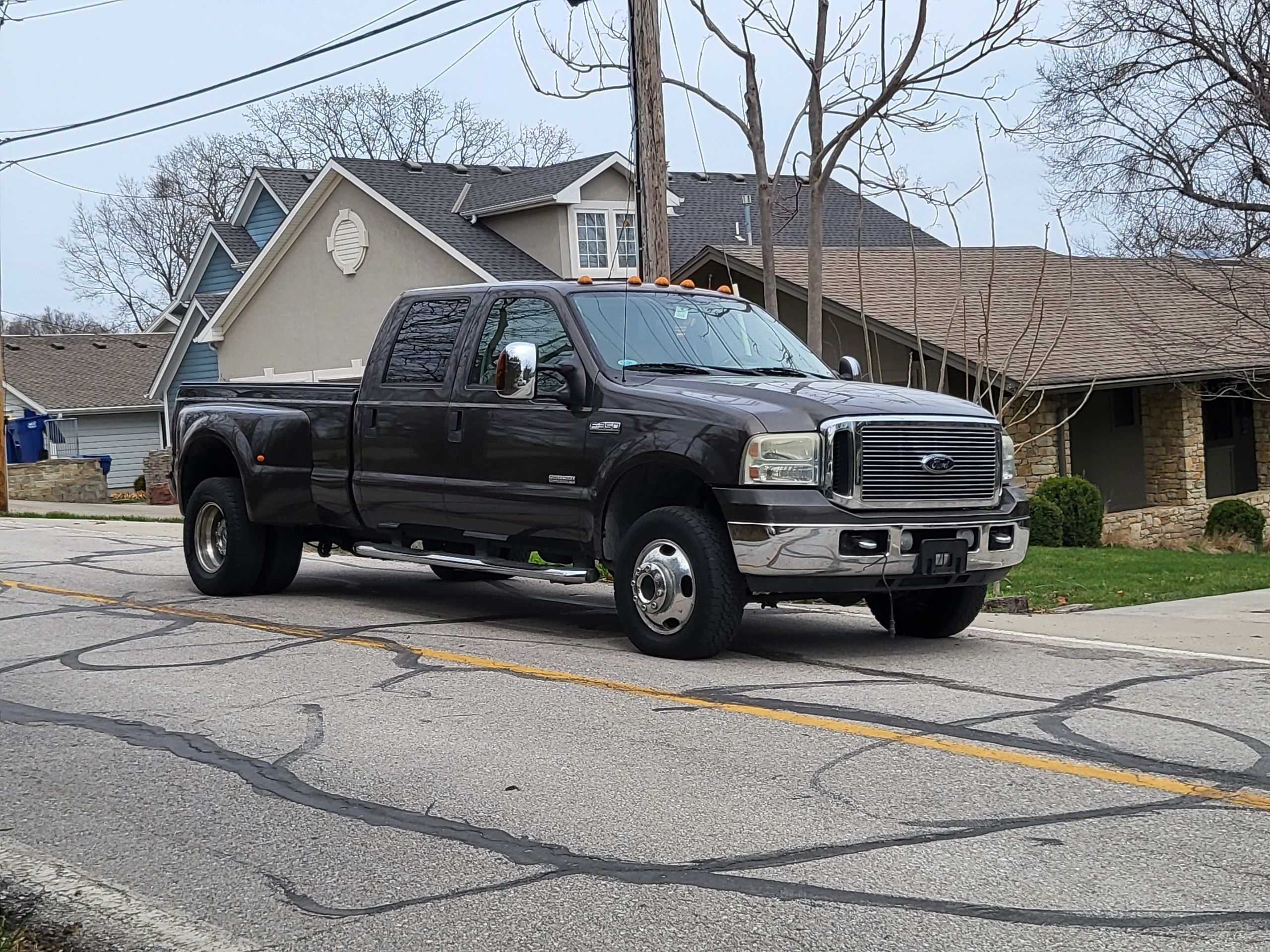 Used 2007 Ford F350 Lariat AWD/4WD image 6
