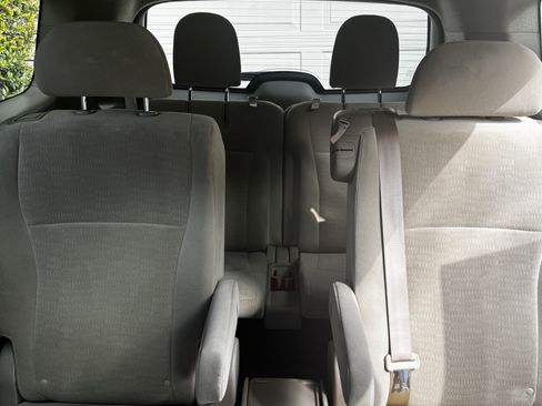 Used 2013 Toyota Highlander Plus image 22