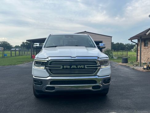 Used 2022 RAM 1500 Laramie AWD/4WD image 6
