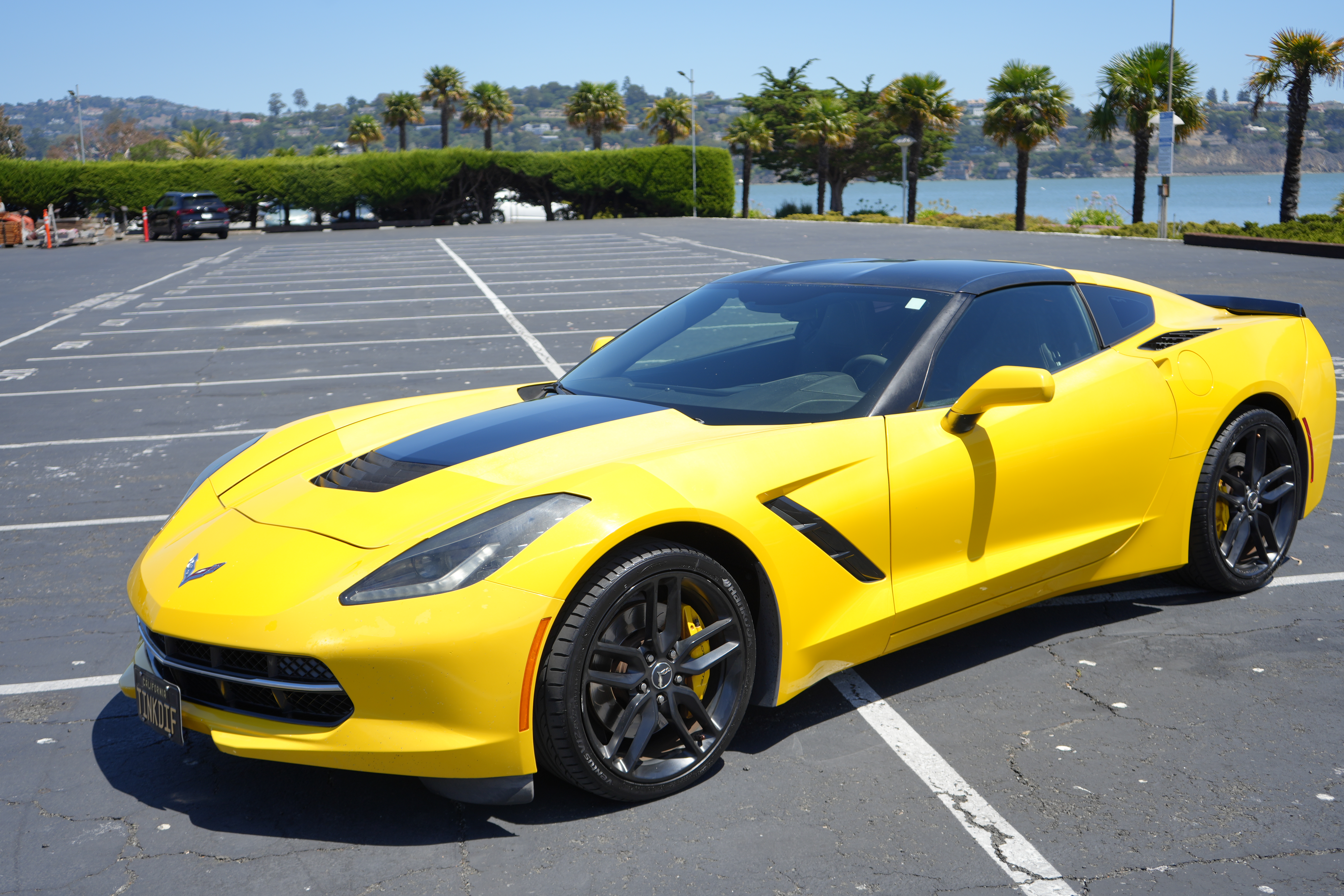 Used 2015 Chevrolet Corvette Stingray Coupe RWD image 2
