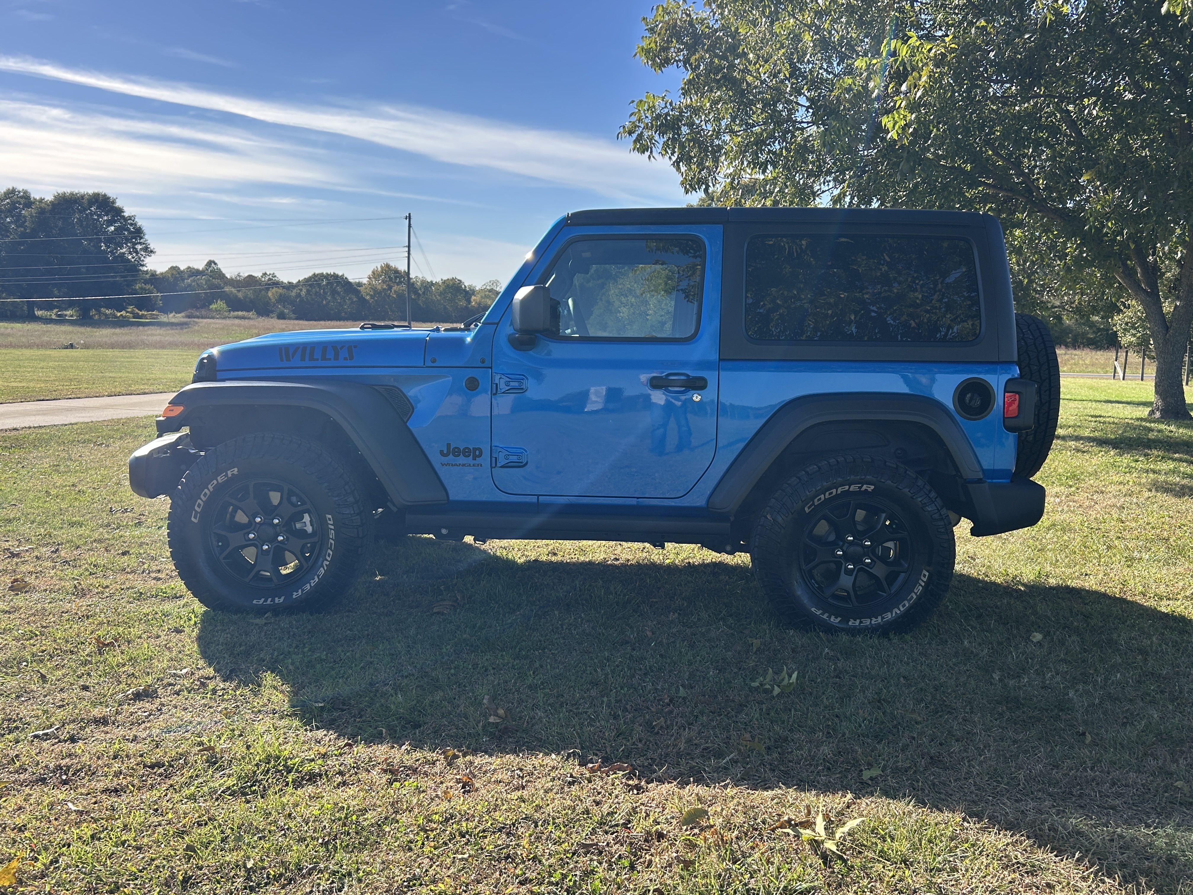 Used 2022 Jeep Wrangler Sport AWD/4WD image 8