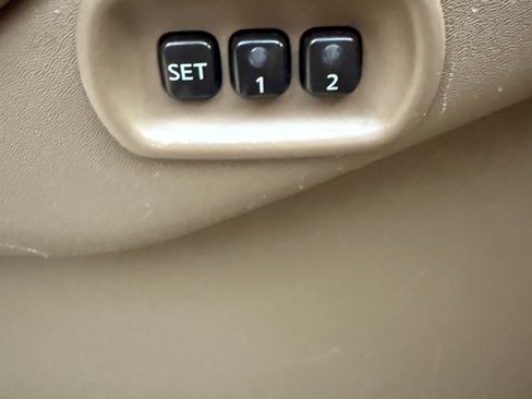 Used 2006 Nissan Pathfinder LE image 29