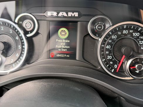 Used 2021 RAM 1500 Big Horn RWD image 18