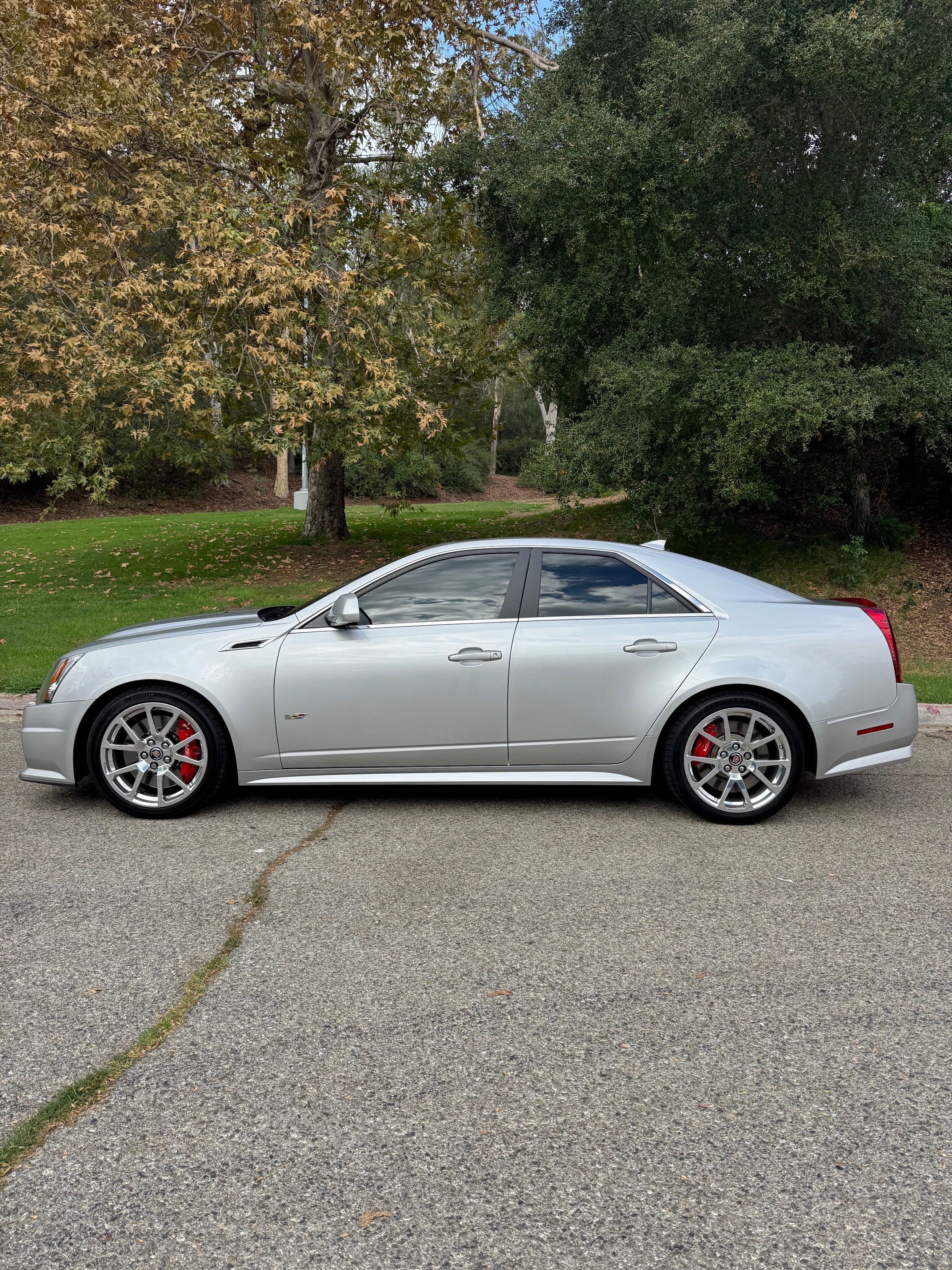 Used 2014 Cadillac CTS V RWD image 8