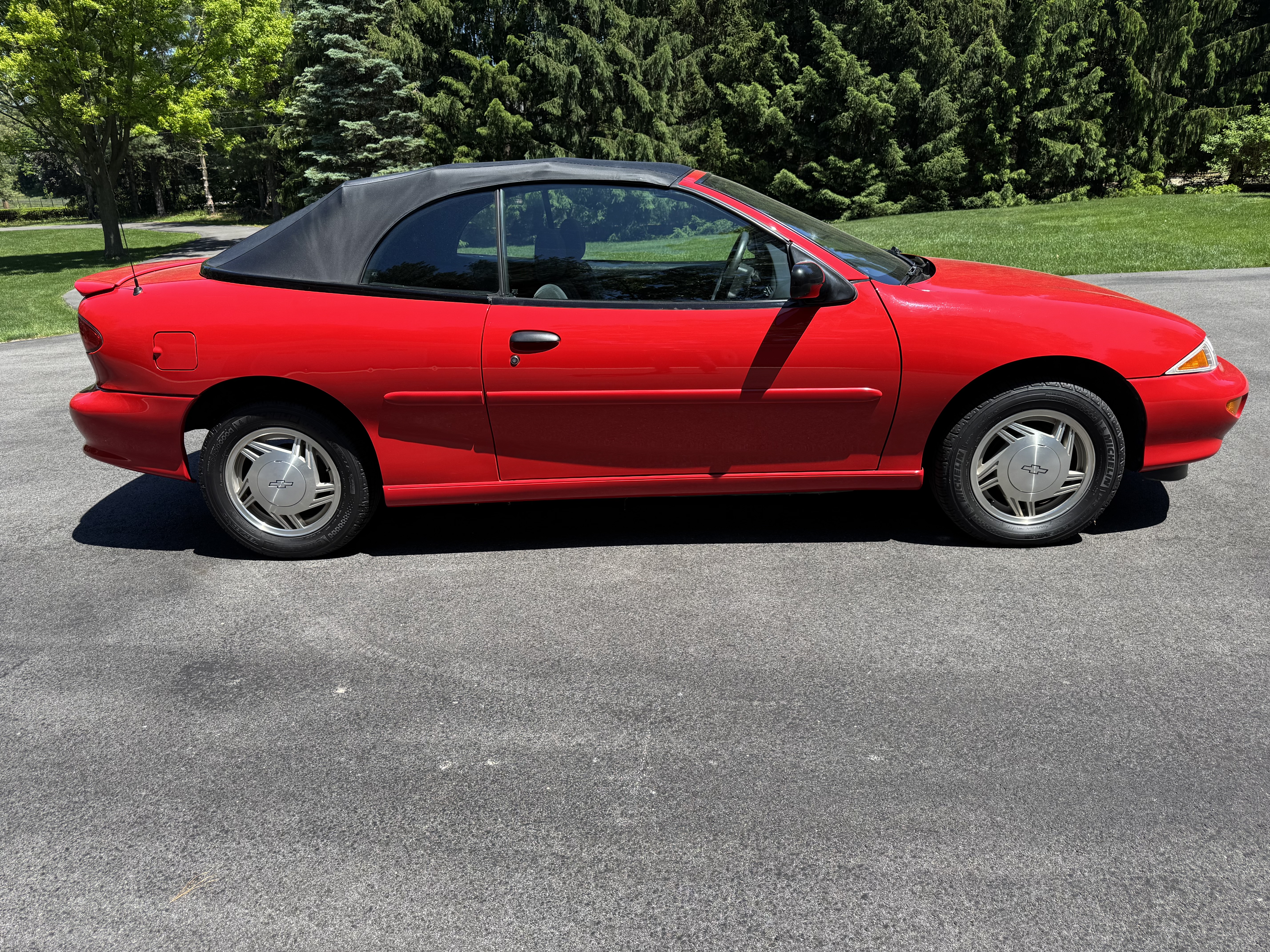 Used 1997 Chevrolet Cavalier LS w/ Preferred Equipment Group 2 FWD image 8