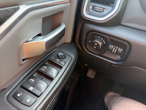 Used 2019 RAM 2500 Big Horn image 25