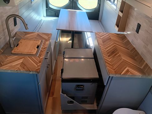 Used 2019 Mercedes-Benz Sprinter 170 image 19