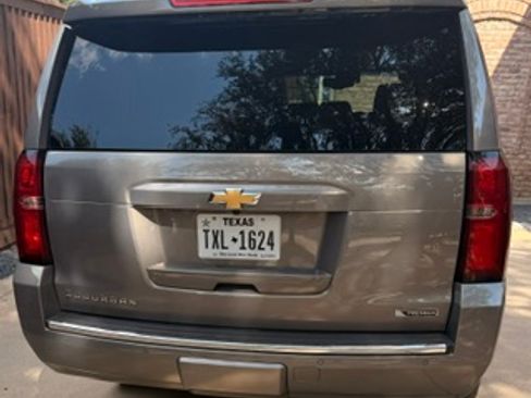 Used 2018 Chevrolet Suburban Premier AWD/4WD image 6