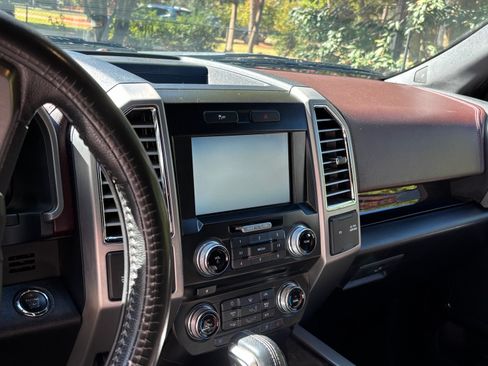 Used 2015 Ford F150 Platinum w/ Trailer Tow Package image 10