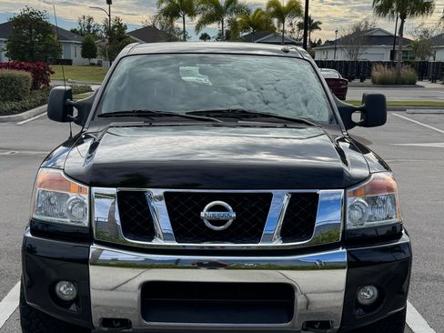 Used 2010 Nissan Titan SE w/ SE Premium Utility Pkg image 2