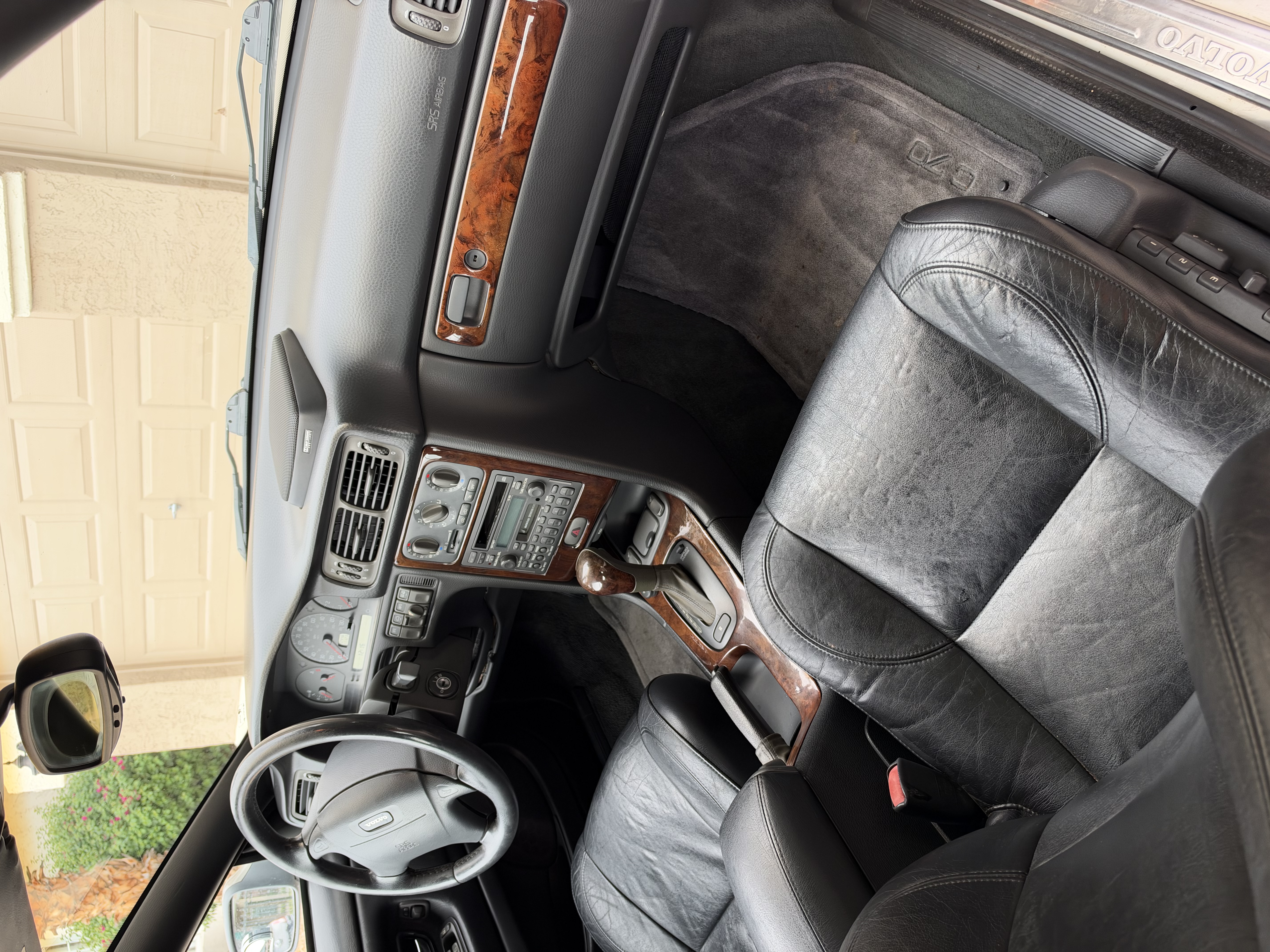 Used 2001 Volvo C70 HT FWD image 12